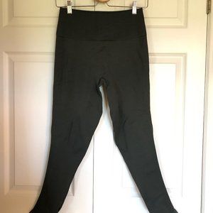 Lululemon Zone In Tight (Size 10)
